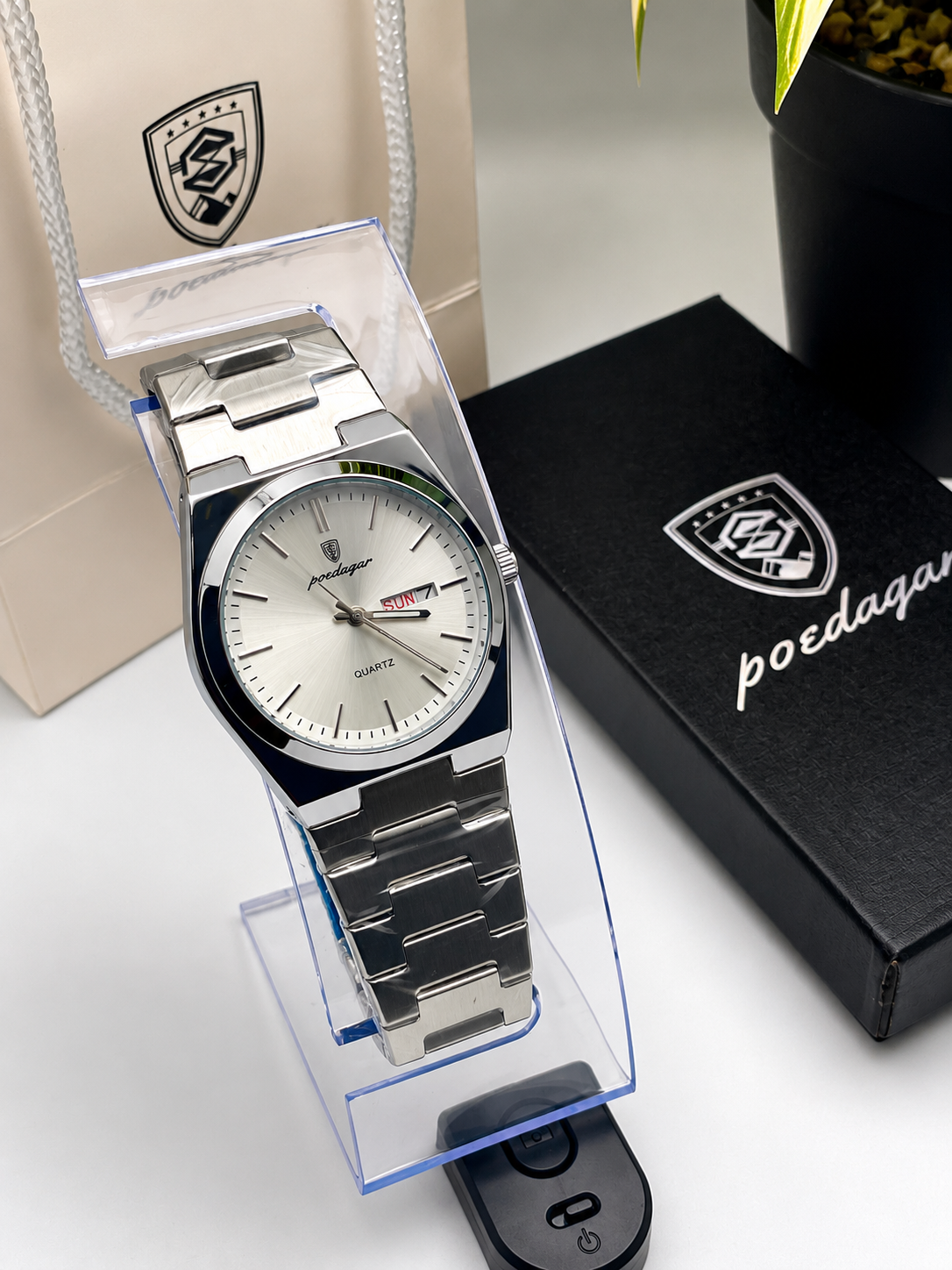 Montre POEDAGAR 930 en acier inoxydable à quartz | Étanche, lumineuse, date et jour de la semaine