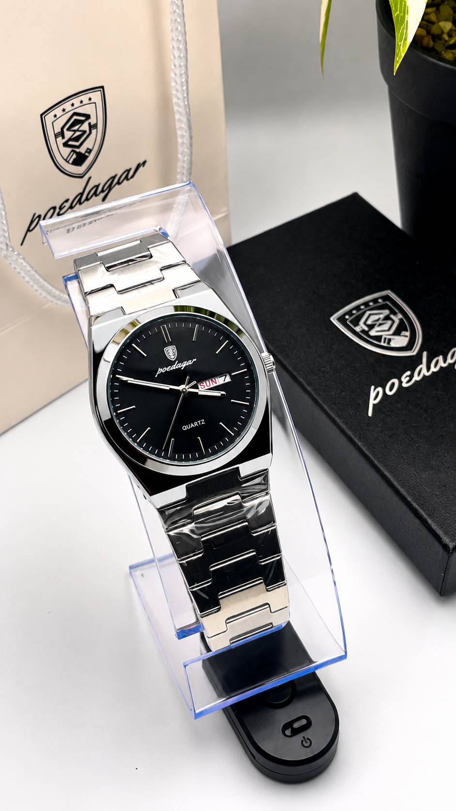 Montre POEDAGAR 930 en acier inoxydable à quartz | Étanche, lumineuse, date et jour de la semaine