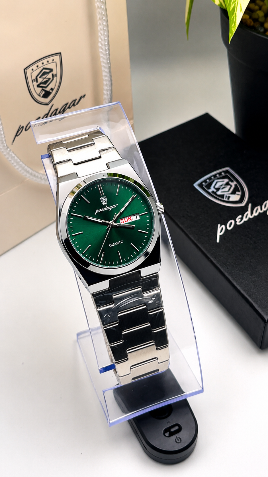 Montre POEDAGAR 930 en acier inoxydable à quartz | Étanche, lumineuse, date et jour de la semaine
