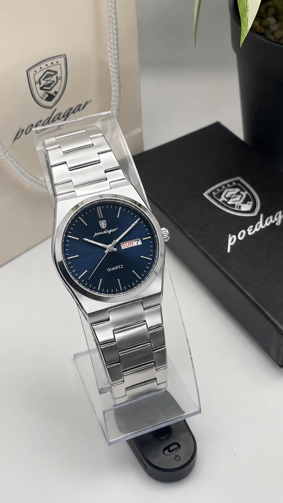 Montre POEDAGAR 930 en acier inoxydable à quartz | Étanche, lumineuse, date et jour de la semaine